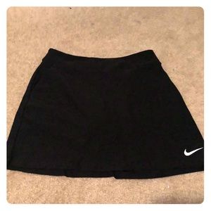 Black nike golf/tennis skort